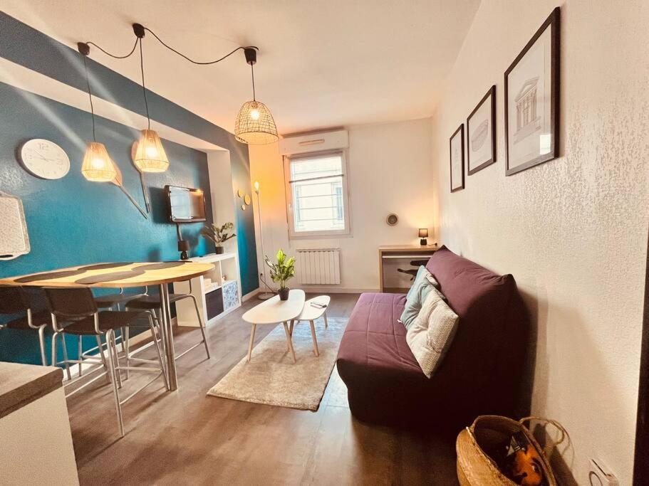 Le Jean-Jaures / Joli Studio Apartment Nimes Bagian luar foto