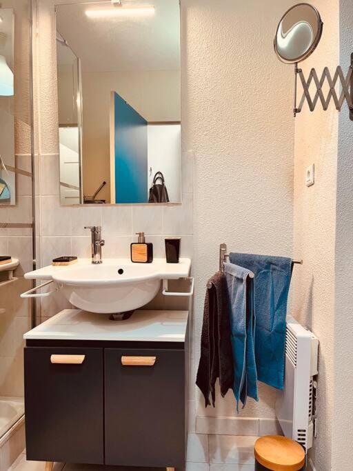 Le Jean-Jaures / Joli Studio Apartment Nimes Bagian luar foto