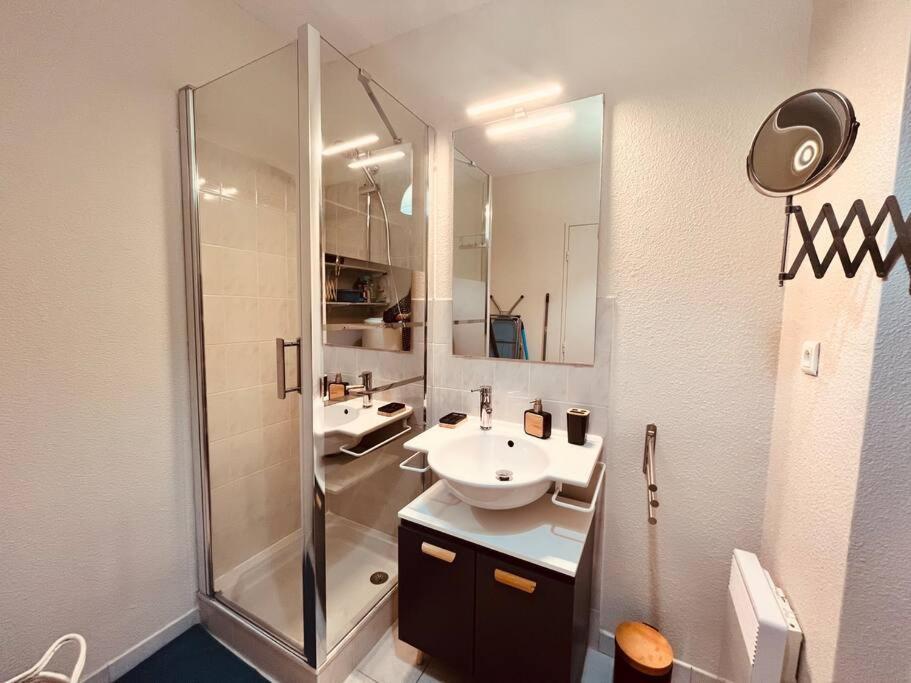 Le Jean-Jaures / Joli Studio Apartment Nimes Bagian luar foto